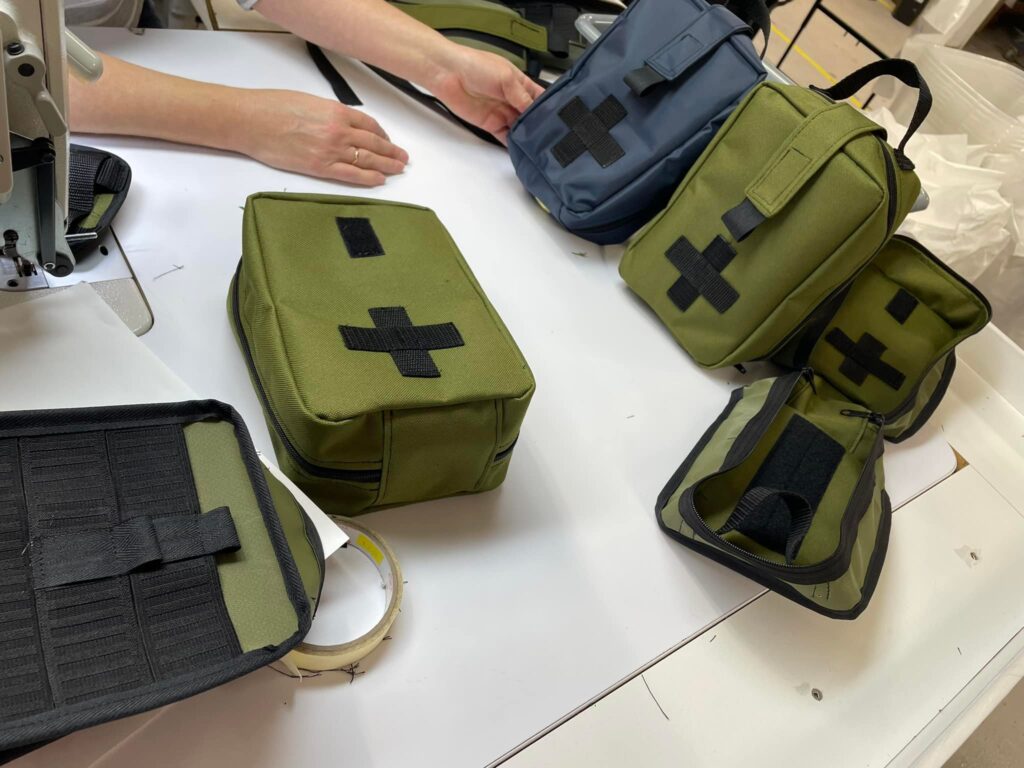 making medical bags to send to Ukraine